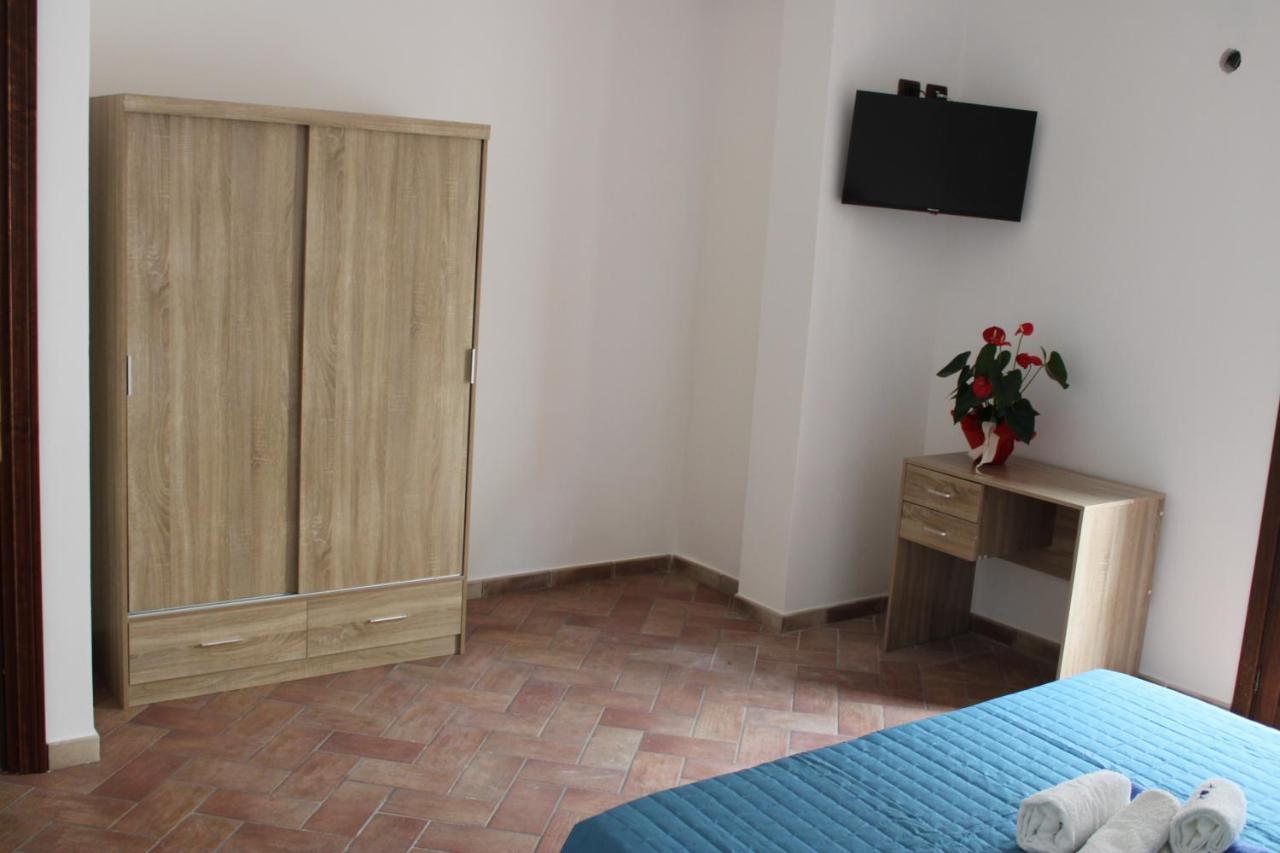 B&B Casa Giuliana Balestrate Eksteriør bilde